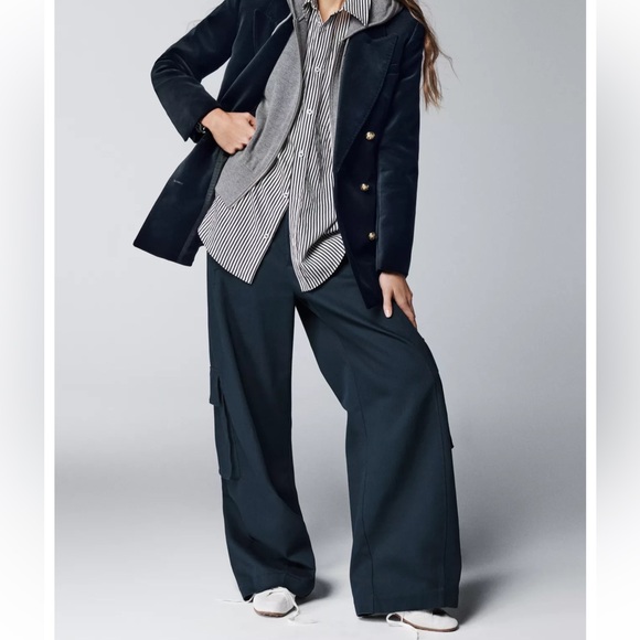 Zara Pants - Women's Mid rise Navy Wide-Leg Pants Xs (but feels like Small)